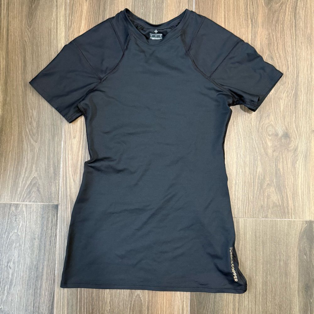Tommie Copper Black Women's Medium Compression Top infused with Copper and Zinc